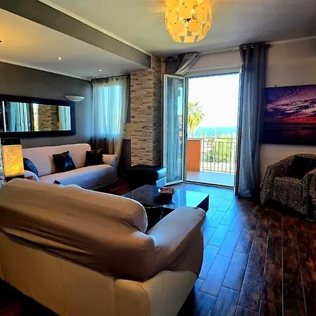 Nizzeti Catania Sicily Sea View Daire Aci Catena